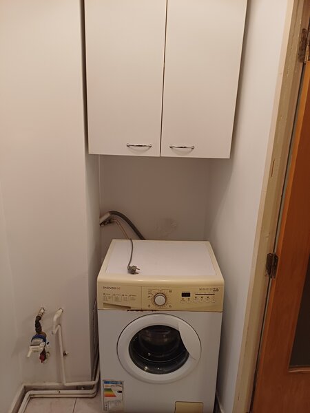 Militari, Apusului, Casa Roz,