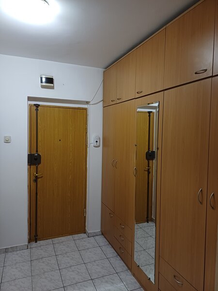 Militari, Apusului, Casa Roz,