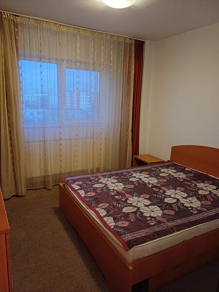 Militari, Apusului, Casa Roz,